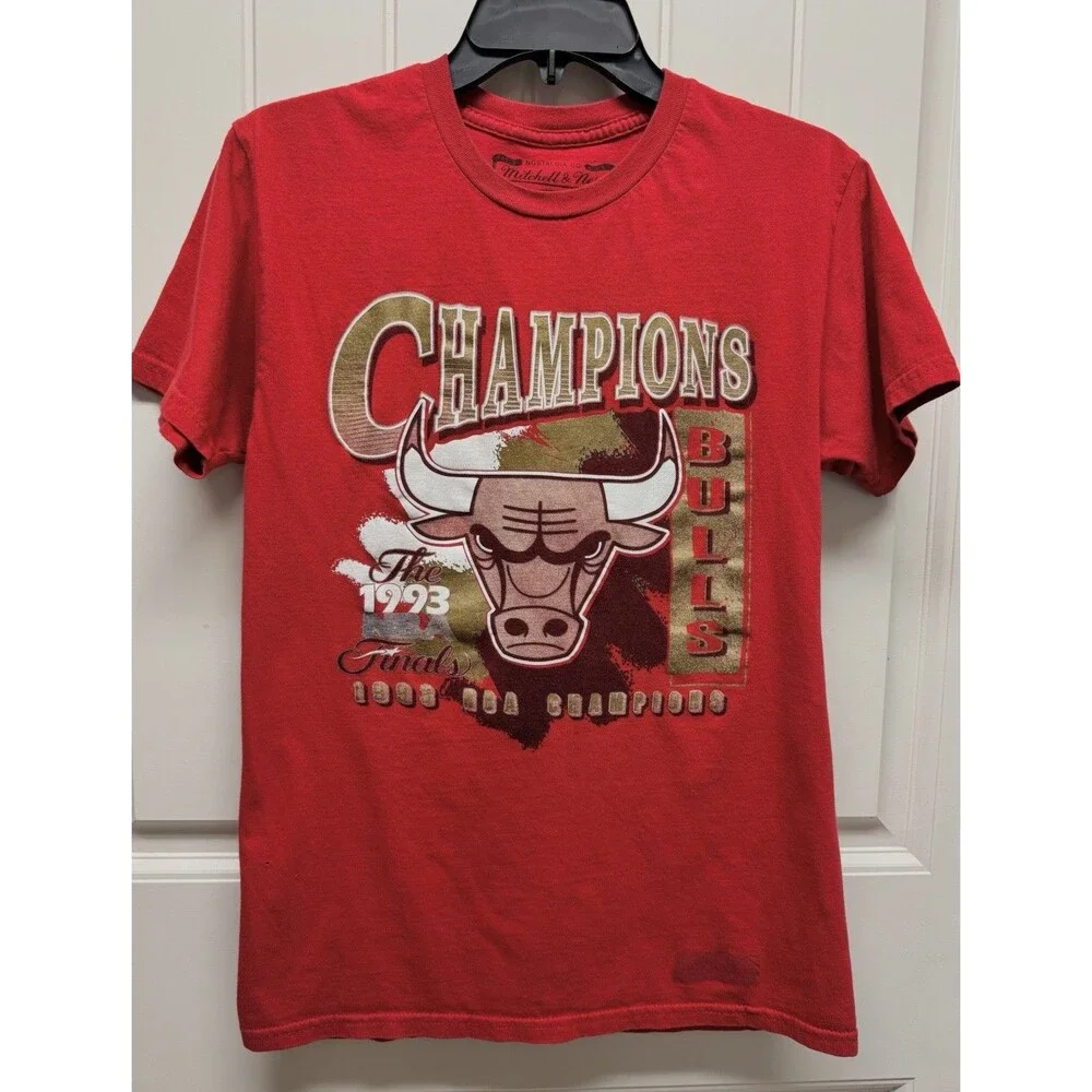 Mitchell & Ness Chicago Bulls NBA Champions Red Graphic TShirts Lot of 2 Small S